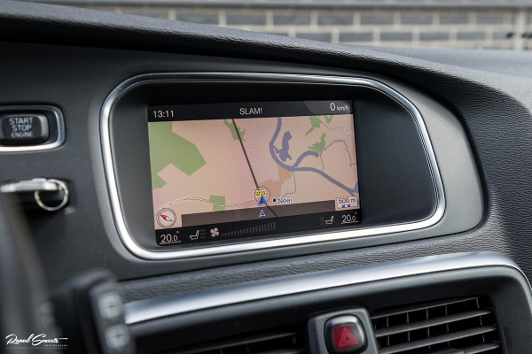 Volvo V40 1.5 T3 Polar+ Sport | R-design | Harman Kardon | Trekhaak.afnb | Keyless | Cruise control |