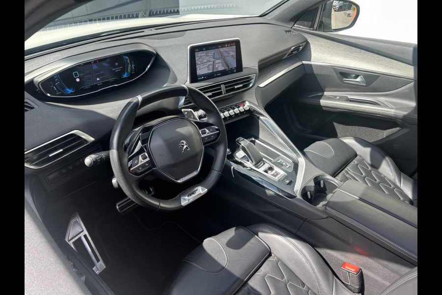 Peugeot 3008 1.6 HYbrid4 | 4x4 300pk GT | Nappaleder | Panoramadak | El.kofferklep | Zeer compleet | Incl. 12 mnd garantie