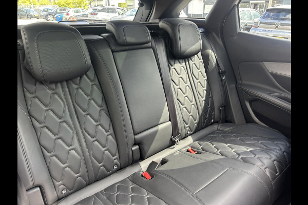 Peugeot 3008 1.6 HYbrid4 | 4x4 300pk GT | Nappaleder | Panoramadak | El.kofferklep | Zeer compleet | Incl. 12 mnd garantie