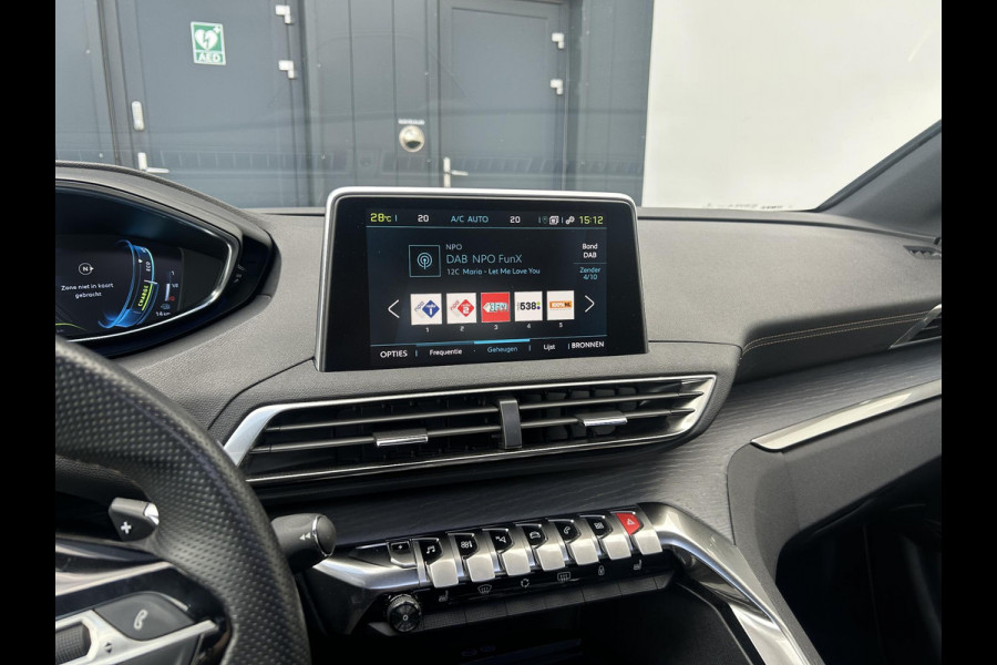 Peugeot 3008 1.6 HYbrid4 | 4x4 300pk GT | Nappaleder | Panoramadak | El.kofferklep | Zeer compleet | Incl. 12 mnd garantie