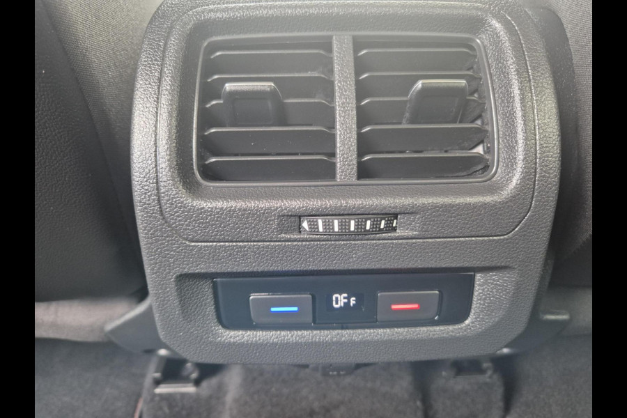 Volkswagen Touran 1.2 TSI Comfortline Adap- Cruise,navigatie,airco,parkeersensoren,