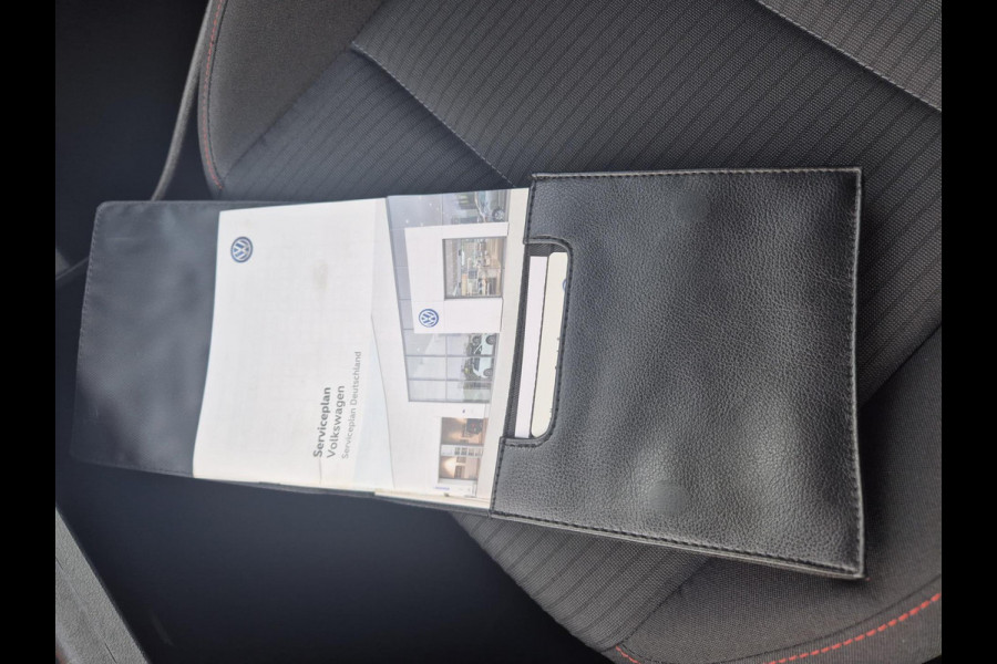 Volkswagen Touran 1.2 TSI Comfortline Adap- Cruise,navigatie,airco,parkeersensoren,
