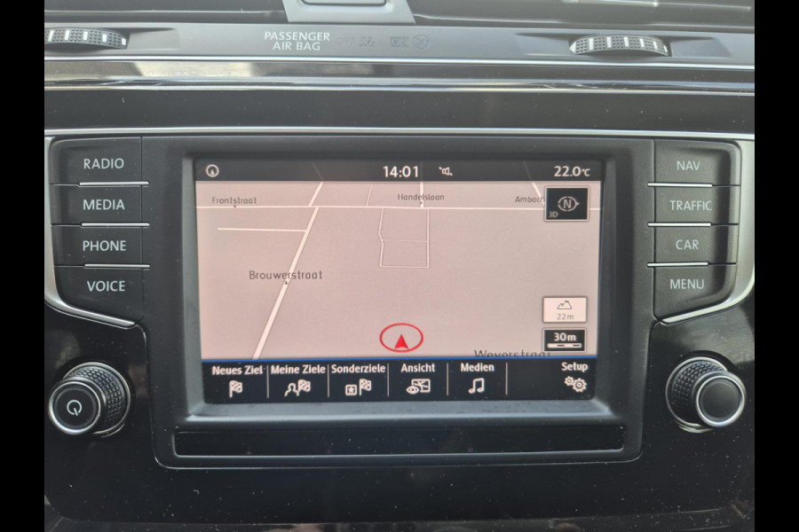 Volkswagen Touran 1.2 TSI Comfortline Adap- Cruise,navigatie,airco,parkeersensoren,