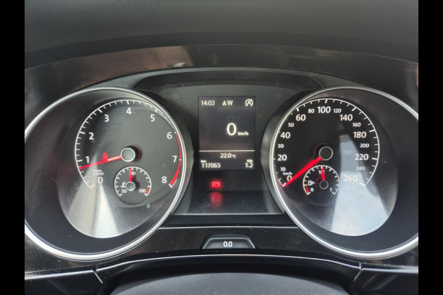 Volkswagen Touran 1.2 TSI Comfortline Adap- Cruise,navigatie,airco,parkeersensoren,