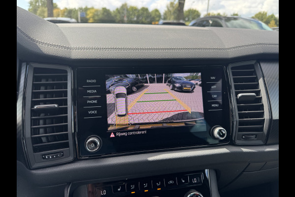 Škoda Kodiaq 1.5 TSI Sportline Business / Trekhaak / Camera / 20'' / Keyless / Navigatie / Matrix LED / DAB / Stoelverwarming / Cruise Control