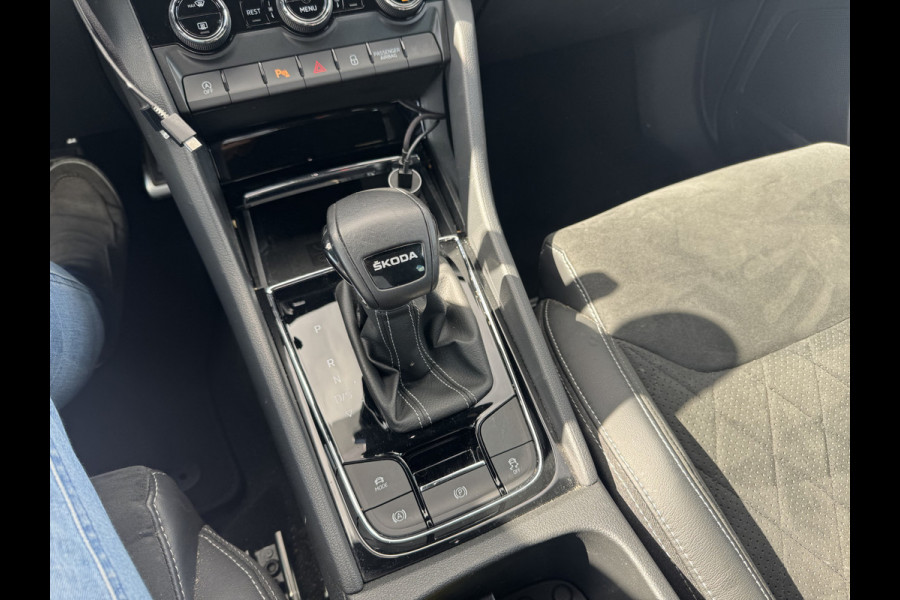 Škoda Kodiaq 1.5 TSI Sportline Business / Trekhaak / Camera / 20'' / Keyless / Navigatie / Matrix LED / DAB / Stoelverwarming / Cruise Control