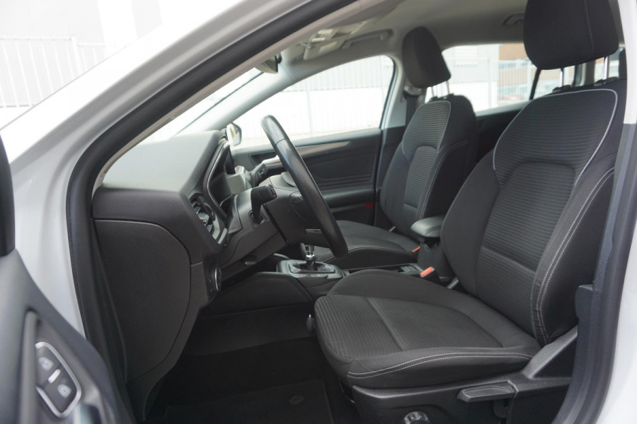 Ford FOCUS Wagon 1.0 EcoBoost 125PK Titanium Business/December 2019 /4-Seizoenbanden.