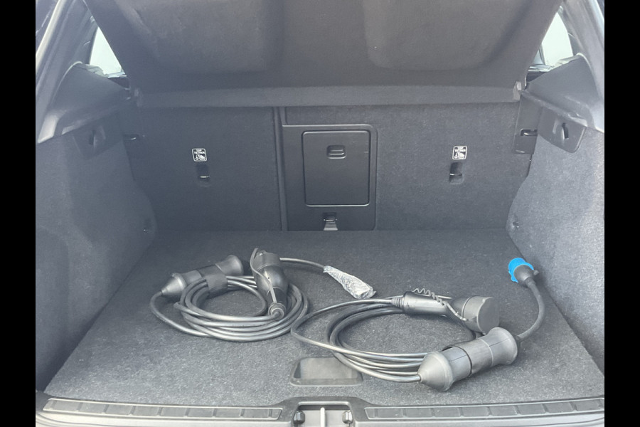 Volvo XC40 1.5 T4 Recharge R-Design Elek.Trekhaak Harman/Kardon Stoel/Stuurverw Memory Vol opties!