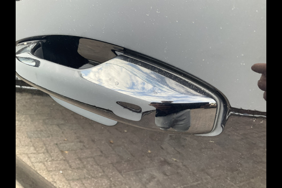 Volvo XC40 1.5 T4 Recharge R-Design Elek.Trekhaak Harman/Kardon Stoel/Stuurverw Memory Vol opties!