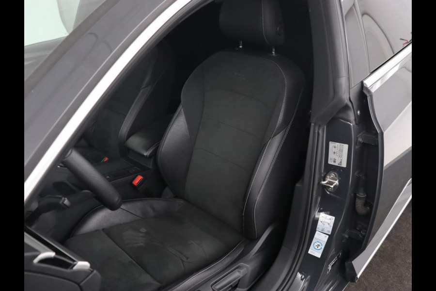 Volkswagen Arteon 1.4 eHybrid R Line | Trekhaak | Leder/Alcantara | Massage | Camera | Adaptive cruise | Achterbankverwarming | Virtual Cockpit | Matrix LED | Carplay | Navigatie | PHEV | Plug In