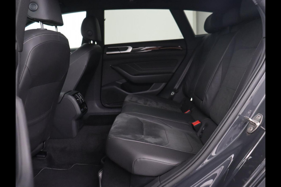 Volkswagen Arteon 1.4 eHybrid R Line | Trekhaak | Leder/Alcantara | Massage | Camera | Adaptive cruise | Achterbankverwarming | Virtual Cockpit | Matrix LED | Carplay | Navigatie | PHEV | Plug In