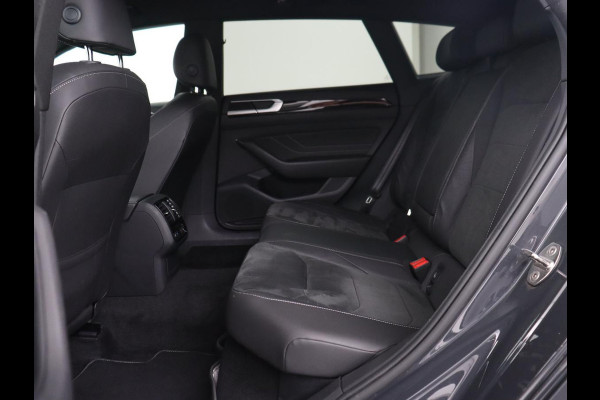 Volkswagen Arteon 1.4 eHybrid R Line | Trekhaak | Leder/Alcantara | Massage | Camera | Adaptive cruise | Achterbankverwarming | Virtual Cockpit | Matrix LED | Carplay | Navigatie | PHEV | Plug In