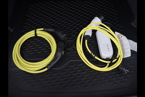 Volkswagen Arteon 1.4 eHybrid R Line | Trekhaak | Leder/Alcantara | Massage | Camera | Adaptive cruise | Achterbankverwarming | Virtual Cockpit | Matrix LED | Carplay | Navigatie | PHEV | Plug In