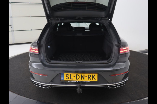 Volkswagen Arteon 1.4 eHybrid R Line | Trekhaak | Leder/Alcantara | Massage | Camera | Adaptive cruise | Achterbankverwarming | Virtual Cockpit | Matrix LED | Carplay | Navigatie | PHEV | Plug In