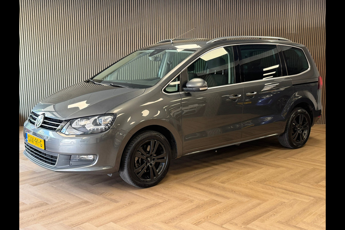 Volkswagen Sharan 2.0 TDI 4MOTION Exclusive Series 7P 7Persoons TREKHAAK AUT. AUT SCHUIFDEUREN ADAPTIEVE CRUISE CONTROL Volkswagen Sharan 2.0 TDI 4MOTION Exclusive Series 7P 7Persoons TREKHAAK AUT. AUT SCHUIFDEUREN ADAPTIEVE CRUISE CONTROL