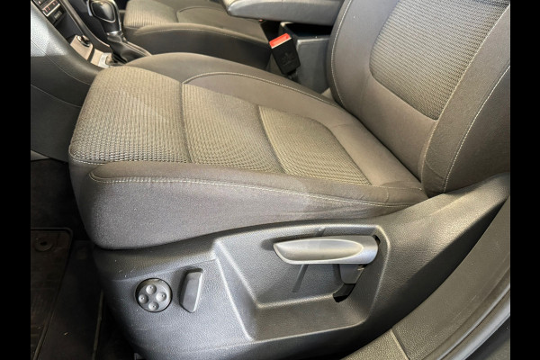 Volkswagen Sharan 2.0 TDI 4MOTION Exclusive Series 7P 7Persoons TREKHAAK AUT. AUT SCHUIFDEUREN ADAPTIEVE CRUISE CONTROL