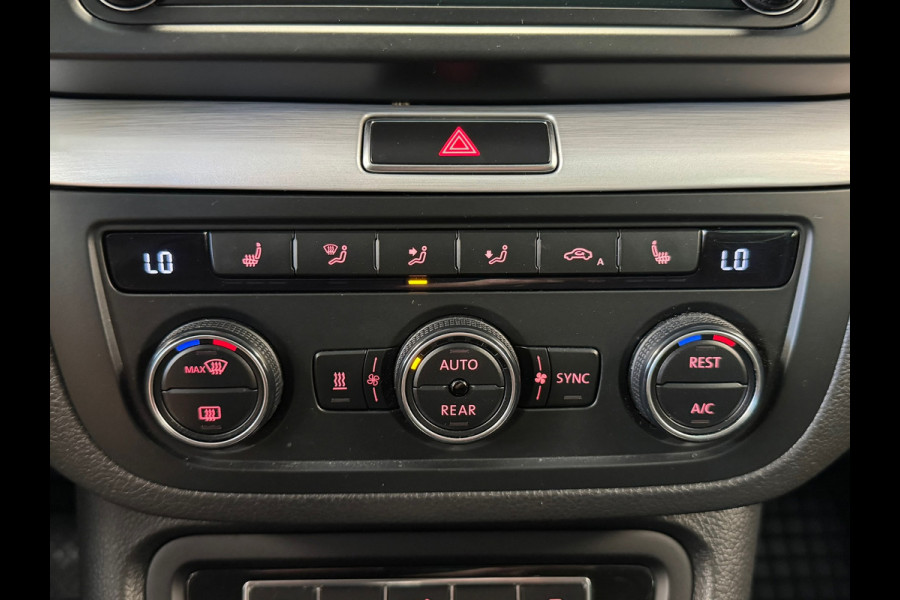 Volkswagen Sharan 2.0 TDI 4MOTION Exclusive Series 7P 7Persoons TREKHAAK AUT. AUT SCHUIFDEUREN ADAPTIEVE CRUISE CONTROL