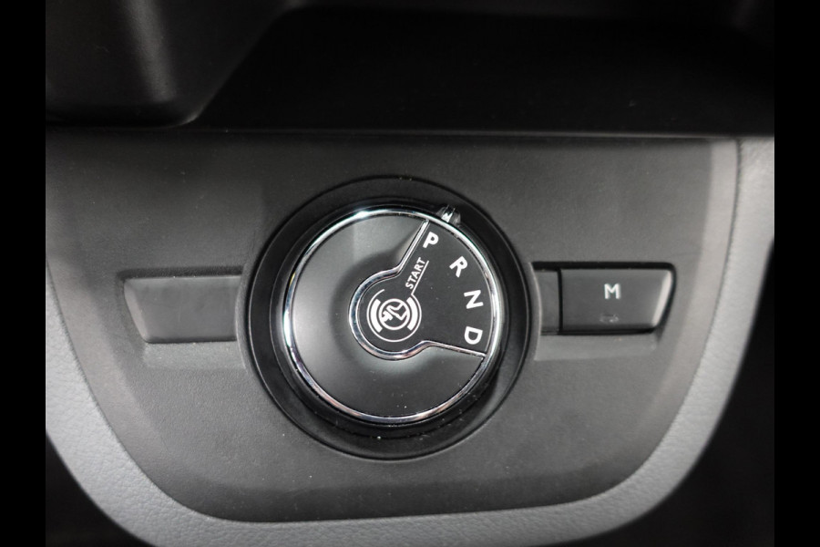 Peugeot Expert 2.0 BlueHDI 180PK Dubbele Cabine Automaat Navigatie Trekhaak Parkeersensoren Apple Carplay Cruise control Airco