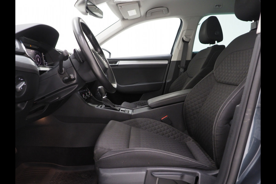 Škoda Superb Combi 1.4 TSI iV 218PK | Trekhaak | Camera | Keyless | Adaptive Cruise | BLIS | DAB | Carplay