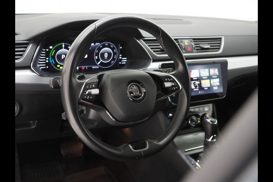 Škoda Superb Combi 1.4 TSI iV 218PK | Trekhaak | Camera | Keyless | Adaptive Cruise | BLIS | DAB | Carplay
