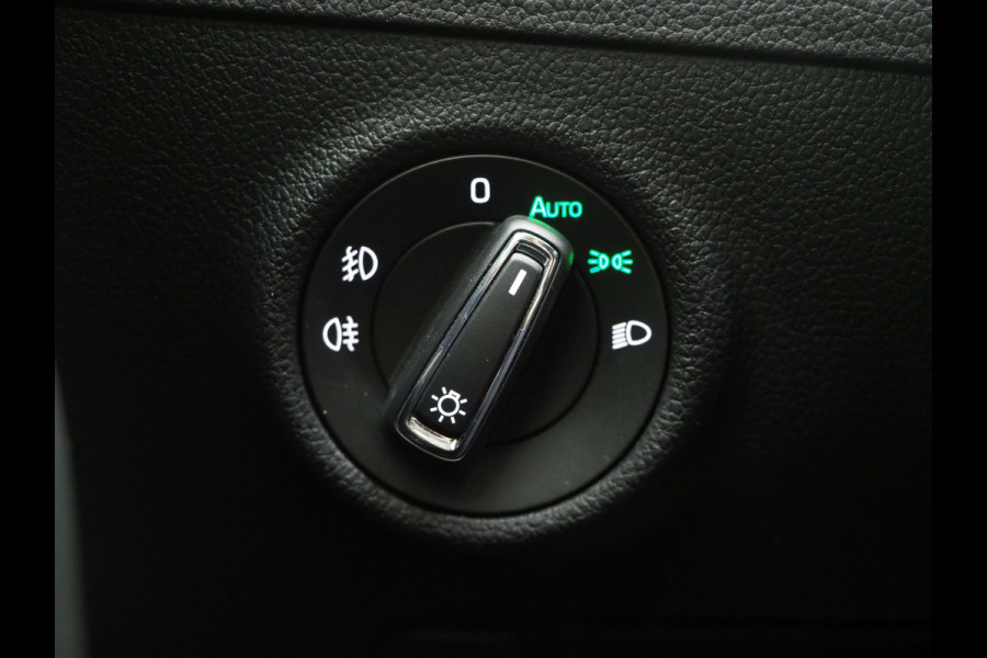 Škoda Superb Combi 1.4 TSI iV 218PK | Trekhaak | Camera | Keyless | Adaptive Cruise | BLIS | DAB | Carplay
