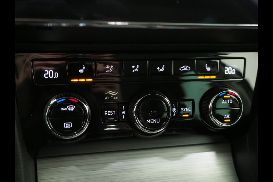 Škoda Superb Combi 1.4 TSI iV 218PK | Trekhaak | Camera | Keyless | Adaptive Cruise | BLIS | DAB | Carplay