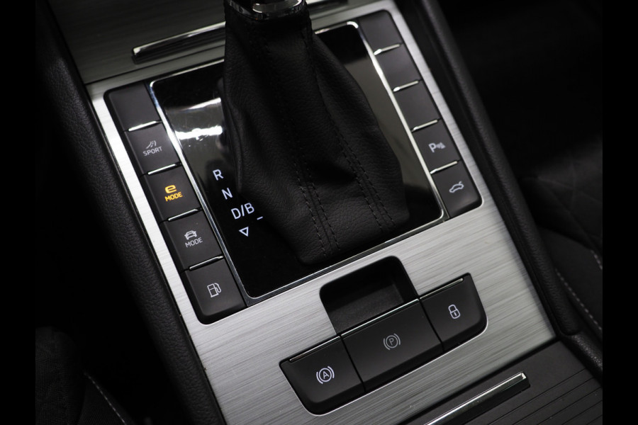 Škoda Superb Combi 1.4 TSI iV 218PK | Trekhaak | Camera | Keyless | Adaptive Cruise | BLIS | DAB | Carplay