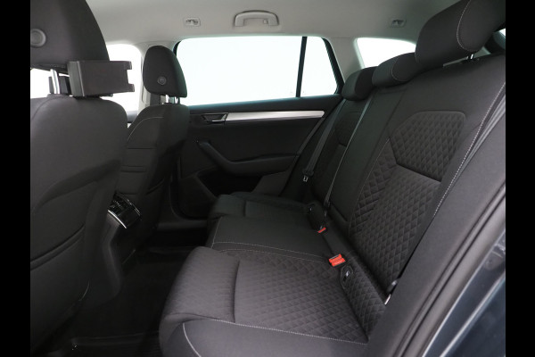 Škoda Superb Combi 1.4 TSI iV 218PK | Trekhaak | Camera | Keyless | Adaptive Cruise | BLIS | DAB | Carplay
