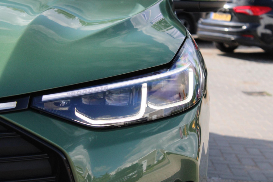 Ford Kuga 2.5 FHEV ST-Line X |190pk | Driver Assistance Pack | Panoramadak | Technology Pack | Geen Stekker nodig | All Season banden