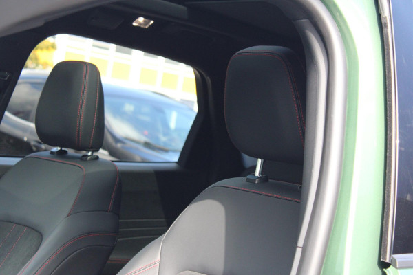 Ford Kuga 2.5 FHEV ST-Line X |190pk | Driver Assistance Pack | Panoramadak | Technology Pack | Geen Stekker nodig | All Season banden