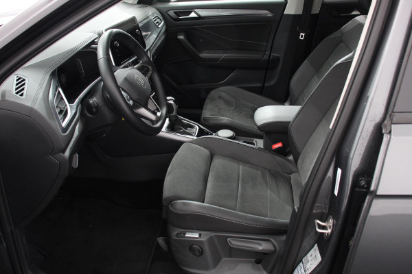 Volkswagen T-Roc 1.5 TSI DSG Style Navigatie Apple Carplay / Android Auto Climate Control Led Digitale Cockpit Adaptive Cruise Control Trekhaak