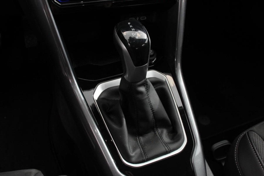 Volkswagen T-Roc 1.5 TSI DSG Style Navigatie Apple Carplay / Android Auto Climate Control Led Digitale Cockpit Adaptive Cruise Control Trekhaak