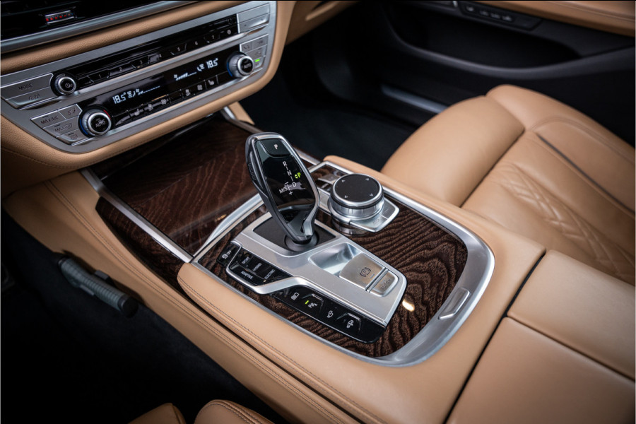 BMW 7 Serie 745e High Executive - M Sport | Panorama | H&K | Massage | Memory | 360 Camera