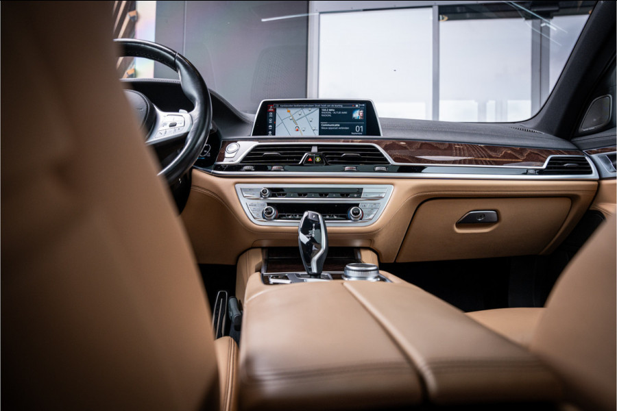 BMW 7 Serie 745e High Executive - M Sport | Panorama | H&K | Massage | Memory | 360 Camera