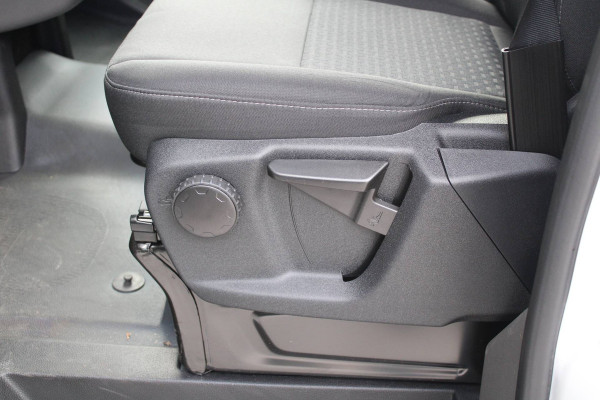 Ford Transit 350 2.0 TDCI L3H2 Trend 130pk - Cruise Control - DAB radio - Verwarmde Vooruit - Parkeersensoren - Rijklaar
