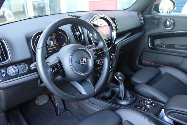 MINI Countryman 2.0 Cooper S E 220PK AUTOMAAT ALL4 CHILI | ELEKTRISCH BEDIENBARE VOORSTOELEN MET GEHEUGENFUNCTIE OP DE BESTUURDERSSTOEL | "UNION JACK" ACHTERLICHTEN | VOLLEDIG LEDEREN BEKLEDING | FULL LED KOPLAMPEN ADAPTIEF | 17" LICHTMETALEN VELGEN "BLACK" | STOEL/VOORRUIT VERWARMING | KEYLESS GO | NAVIGATIE | DRAADLOZE APPLE CARPLAY/ANDROID AUTO | CLIMATE CONTROL | ACHTERUITRIJ CAMERA | ADAPTIVE CRUISE CONTROL |