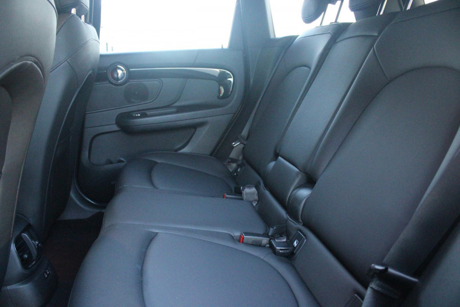MINI Countryman 2.0 Cooper S E 220PK AUTOMAAT ALL4 CHILI | ELEKTRISCH BEDIENBARE VOORSTOELEN MET GEHEUGENFUNCTIE OP DE BESTUURDERSSTOEL | "UNION JACK" ACHTERLICHTEN | VOLLEDIG LEDEREN BEKLEDING | FULL LED KOPLAMPEN ADAPTIEF | 17" LICHTMETALEN VELGEN "BLACK" | STOEL/VOORRUIT VERWARMING | KEYLESS GO | NAVIGATIE | DRAADLOZE APPLE CARPLAY/ANDROID AUTO | CLIMATE CONTROL | ACHTERUITRIJ CAMERA | ADAPTIVE CRUISE CONTROL |