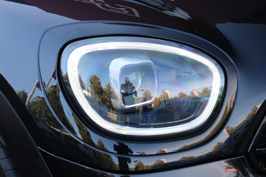 MINI Countryman 2.0 Cooper S E 220PK AUTOMAAT ALL4 CHILI | ELEKTRISCH BEDIENBARE VOORSTOELEN MET GEHEUGENFUNCTIE OP DE BESTUURDERSSTOEL | "UNION JACK" ACHTERLICHTEN | VOLLEDIG LEDEREN BEKLEDING | FULL LED KOPLAMPEN ADAPTIEF | 17" LICHTMETALEN VELGEN "BLACK" | STOEL/VOORRUIT VERWARMING | KEYLESS GO | NAVIGATIE | DRAADLOZE APPLE CARPLAY/ANDROID AUTO | CLIMATE CONTROL | ACHTERUITRIJ CAMERA | ADAPTIVE CRUISE CONTROL |