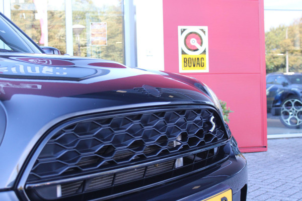 MINI Countryman 2.0 Cooper S E 220PK AUTOMAAT ALL4 CHILI | ELEKTRISCH BEDIENBARE VOORSTOELEN MET GEHEUGENFUNCTIE OP DE BESTUURDERSSTOEL | "UNION JACK" ACHTERLICHTEN | VOLLEDIG LEDEREN BEKLEDING | FULL LED KOPLAMPEN ADAPTIEF | 17" LICHTMETALEN VELGEN "BLACK" | STOEL/VOORRUIT VERWARMING | KEYLESS GO | NAVIGATIE | DRAADLOZE APPLE CARPLAY/ANDROID AUTO | CLIMATE CONTROL | ACHTERUITRIJ CAMERA | ADAPTIVE CRUISE CONTROL |