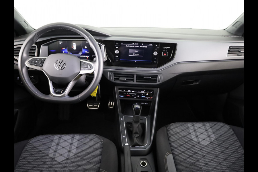 Volkswagen Taigo 1.0 TSI R-Line 115 pk Automaat (DSG) | Verlengde garantie | Navigatie via App | Parkeersensoren | Adaptieve cruise control | Black Style pakket | R-Line |