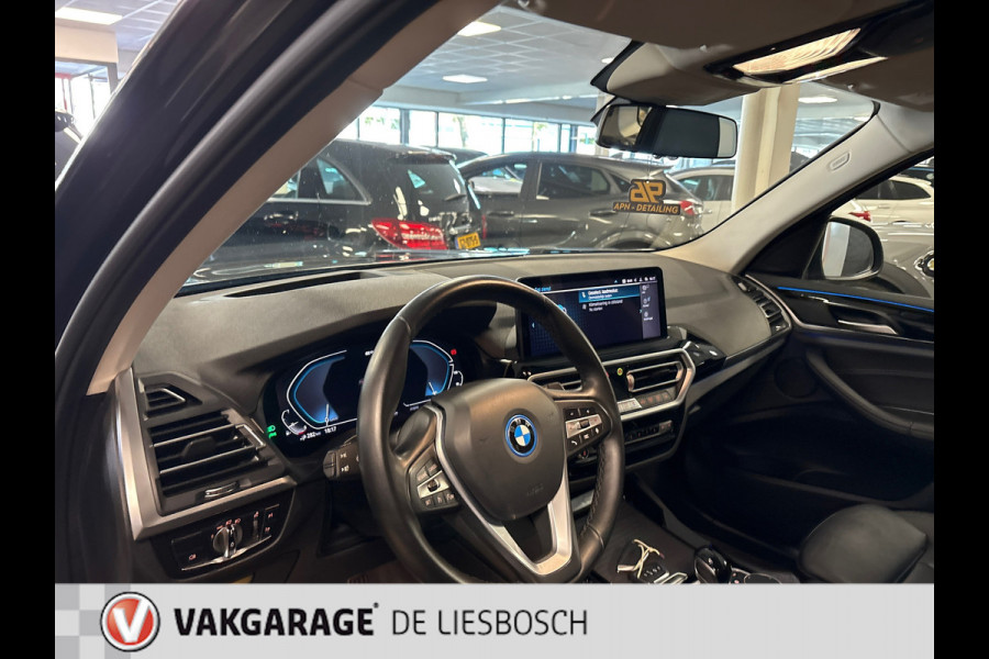 BMW X3 XDrive30e Business Edition Plus,leer,head up,camera,trekhaak,orig ned