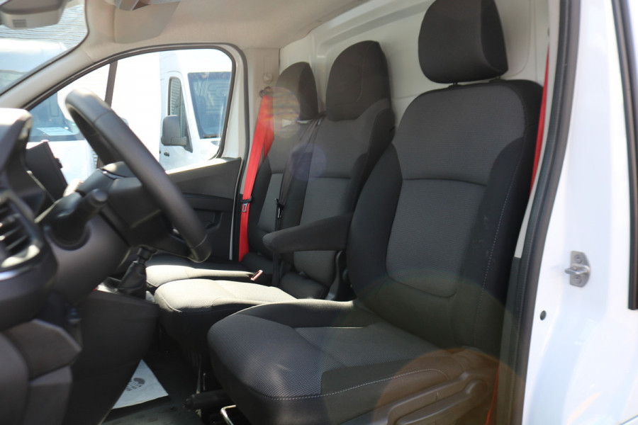Renault Trafic 2.0 dCi 110pk Airco