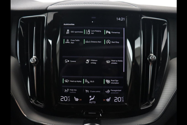 Volvo XC60 2.0 T5 R Design | Panoramadak | Trekhaak | Adaptive cruise | Leder/Alcantara | Camera | Head-Up | Stoelverwarming | Carplay | Navigatie | Full LED | Harman/Kardon