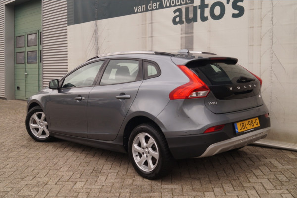 Volvo V40 Cross Country 2.0 D2 120pk Kinetic -NAVI-PDC-AIRCO-