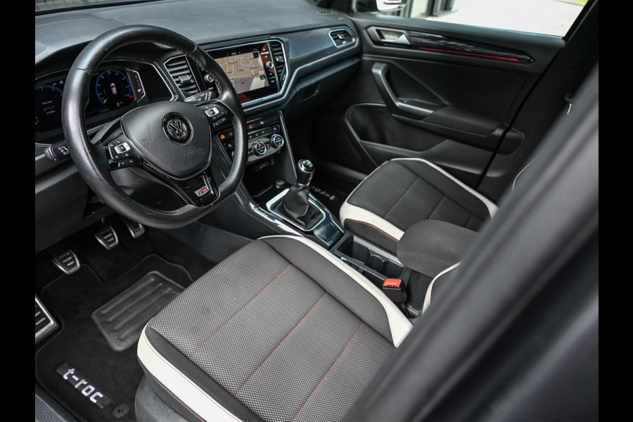 Volkswagen T-Roc 1.5 TSI R-LINE SPORT | NL-AUTO | R-LINE INTERIEUR | LED | VIRTUAL COCKPIT | ADAPTIVE CRUISE | SPORT UITLAAT | ACHTERUITRIJCAMERA