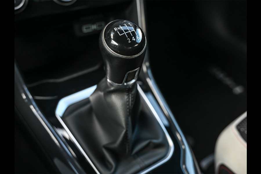 Volkswagen T-Roc 1.5 TSI R-LINE SPORT | NL-AUTO | R-LINE INTERIEUR | LED | VIRTUAL COCKPIT | ADAPTIVE CRUISE | SPORT UITLAAT | ACHTERUITRIJCAMERA