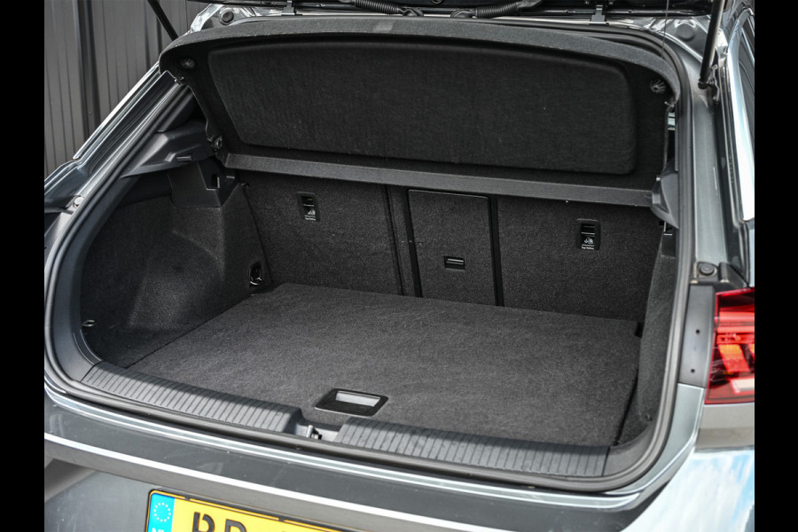 Volkswagen T-Roc 1.5 TSI R-LINE SPORT | NL-AUTO | R-LINE INTERIEUR | LED | VIRTUAL COCKPIT | ADAPTIVE CRUISE | SPORT UITLAAT | ACHTERUITRIJCAMERA