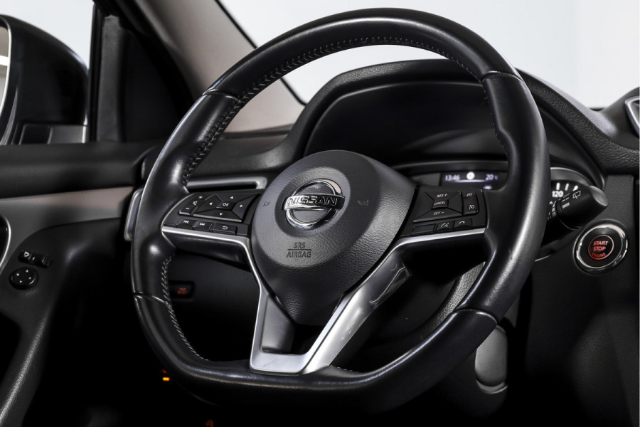 Nissan QASHQAI 1.2 116 PK N-Connecta | Pano | Cruise | 360 Camera | PDC | NAV | ECC | Afn. Trekhaak | LM 18" |