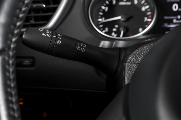 Nissan QASHQAI 1.2 116 PK N-Connecta | Pano | Cruise | 360 Camera | PDC | NAV | ECC | Afn. Trekhaak | LM 18" |