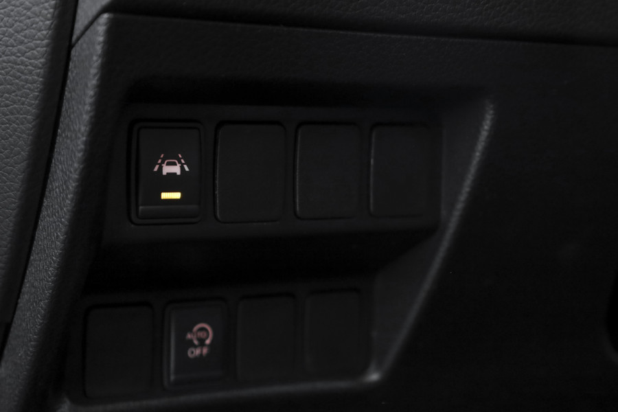 Nissan QASHQAI 1.2 116 PK N-Connecta | Pano | Cruise | 360 Camera | PDC | NAV | ECC | Afn. Trekhaak | LM 18" |